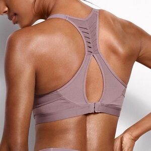VICTORIA SPORT Purple Lightweight Max Incredible Active Workout Sports Bra 32 DD